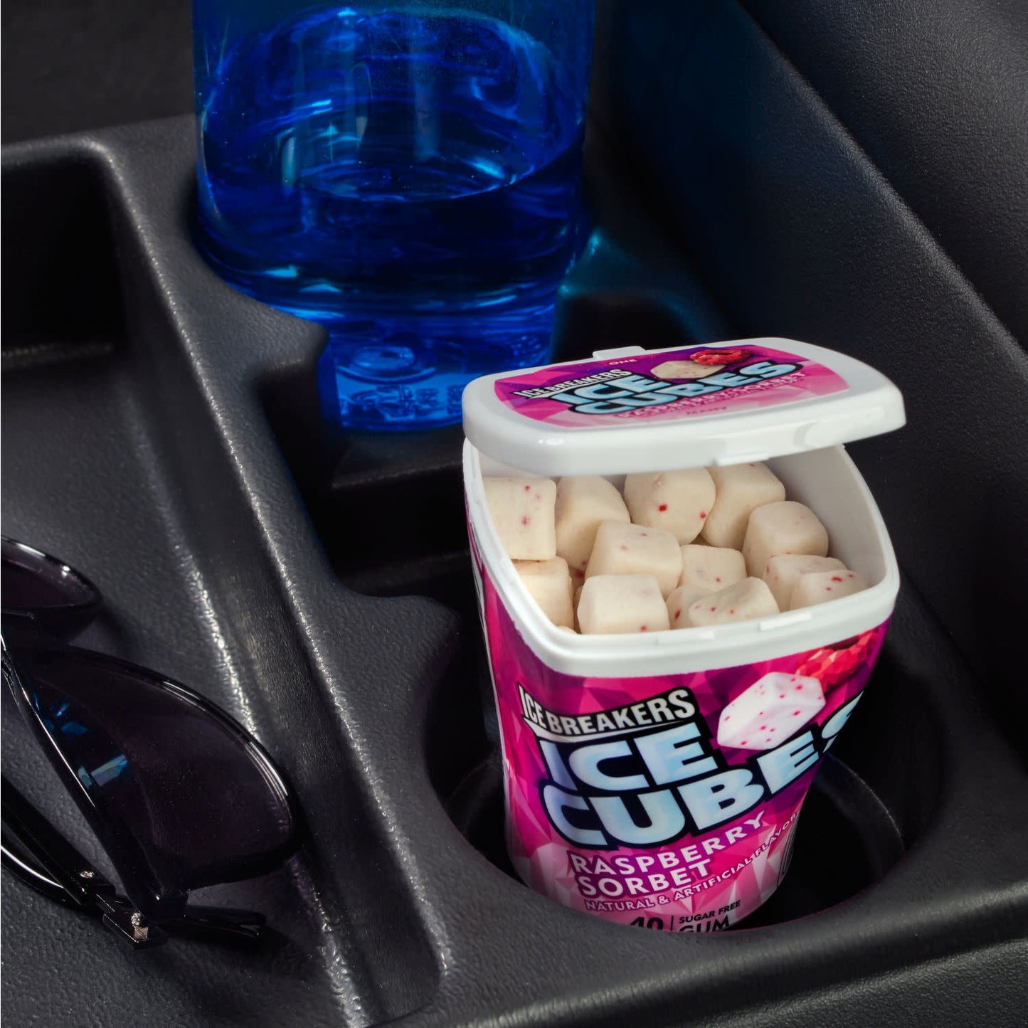Ice Breakers Ice Cubes Raspberry Sorbet Sugar Free Chewing Gum, Bottles 3.24 oz, 6 Count, 40 Pieces